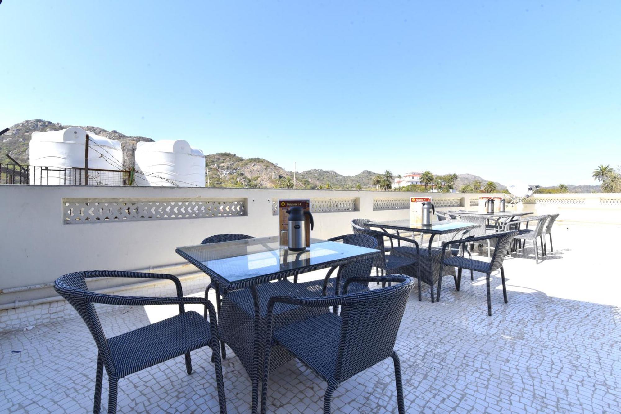 Bunglow 14, Rooms With Balcony Mount Abu Exterior foto